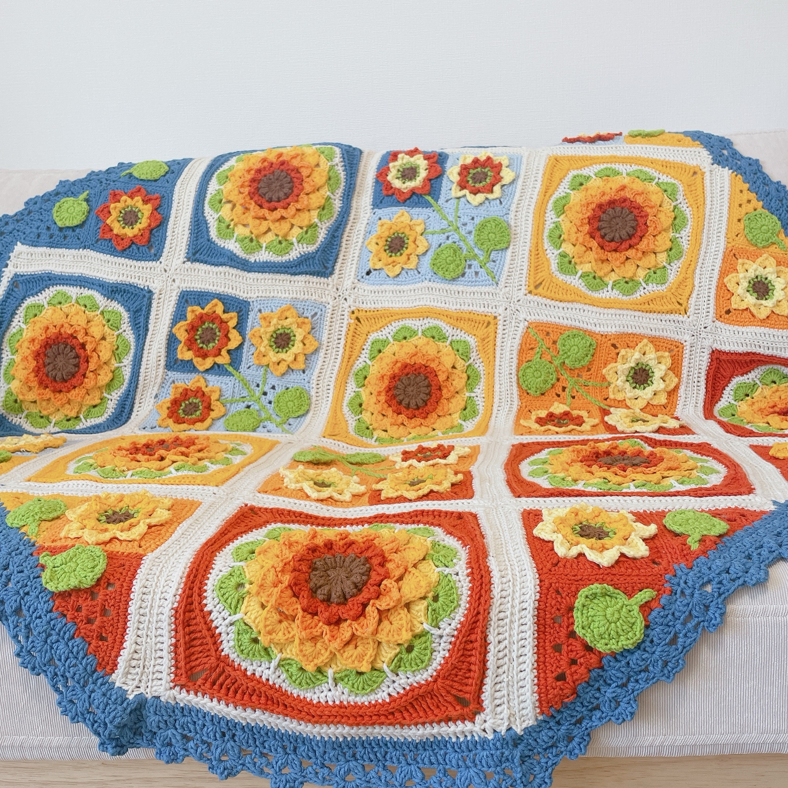 ひまわりのブランケット かぎ編み 手編み 花モチーフ マルチカバー 母