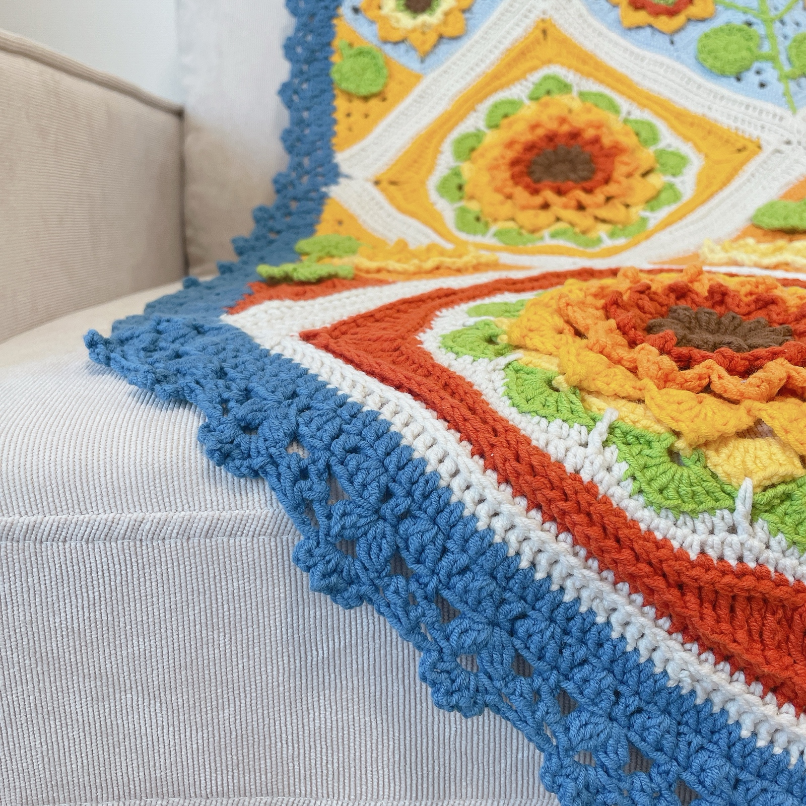 ひまわりのブランケット かぎ編み 手編み 花モチーフ マルチカバー 母