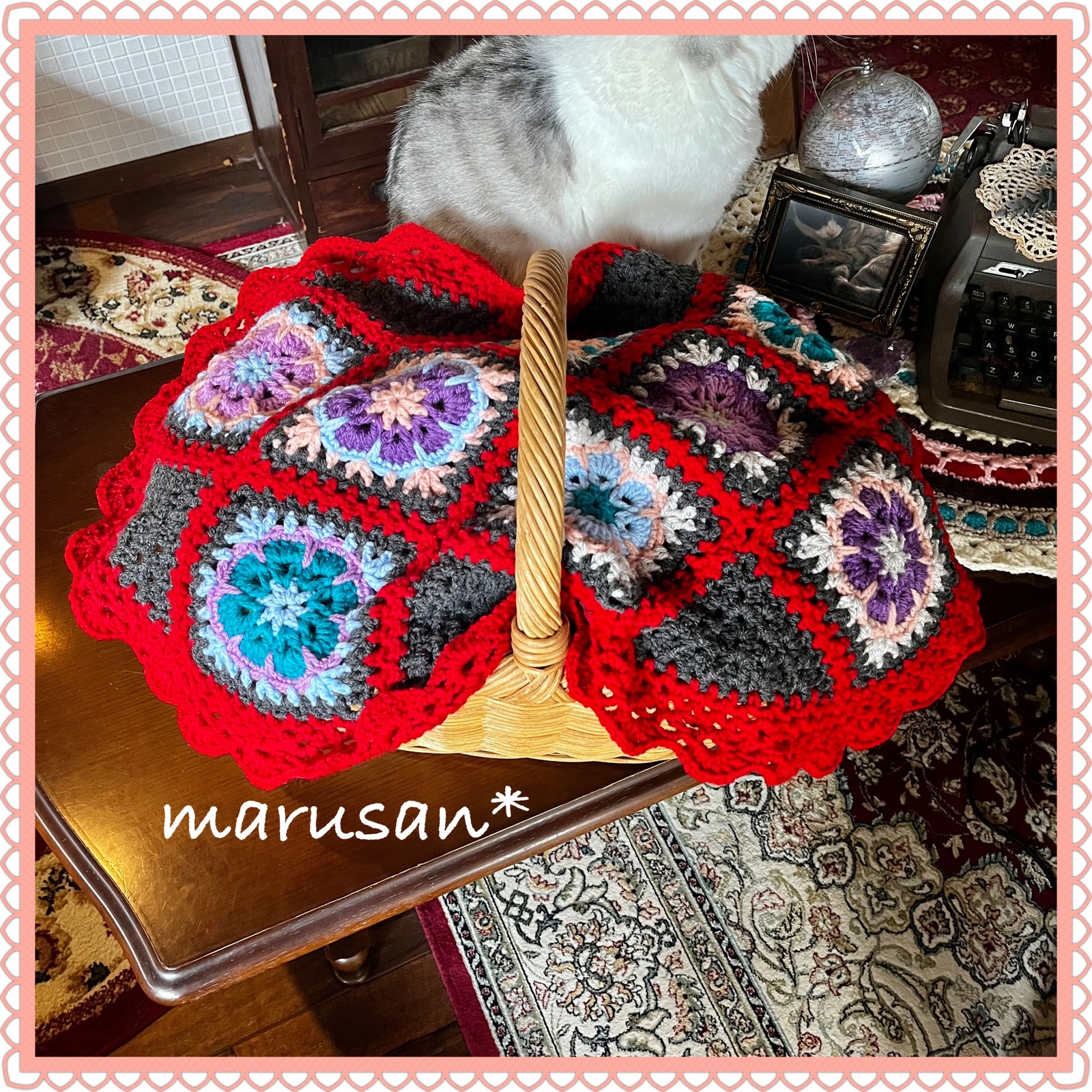 見本】レトロでカラフル可愛い かぎ針編み モチーフ編みのベッド