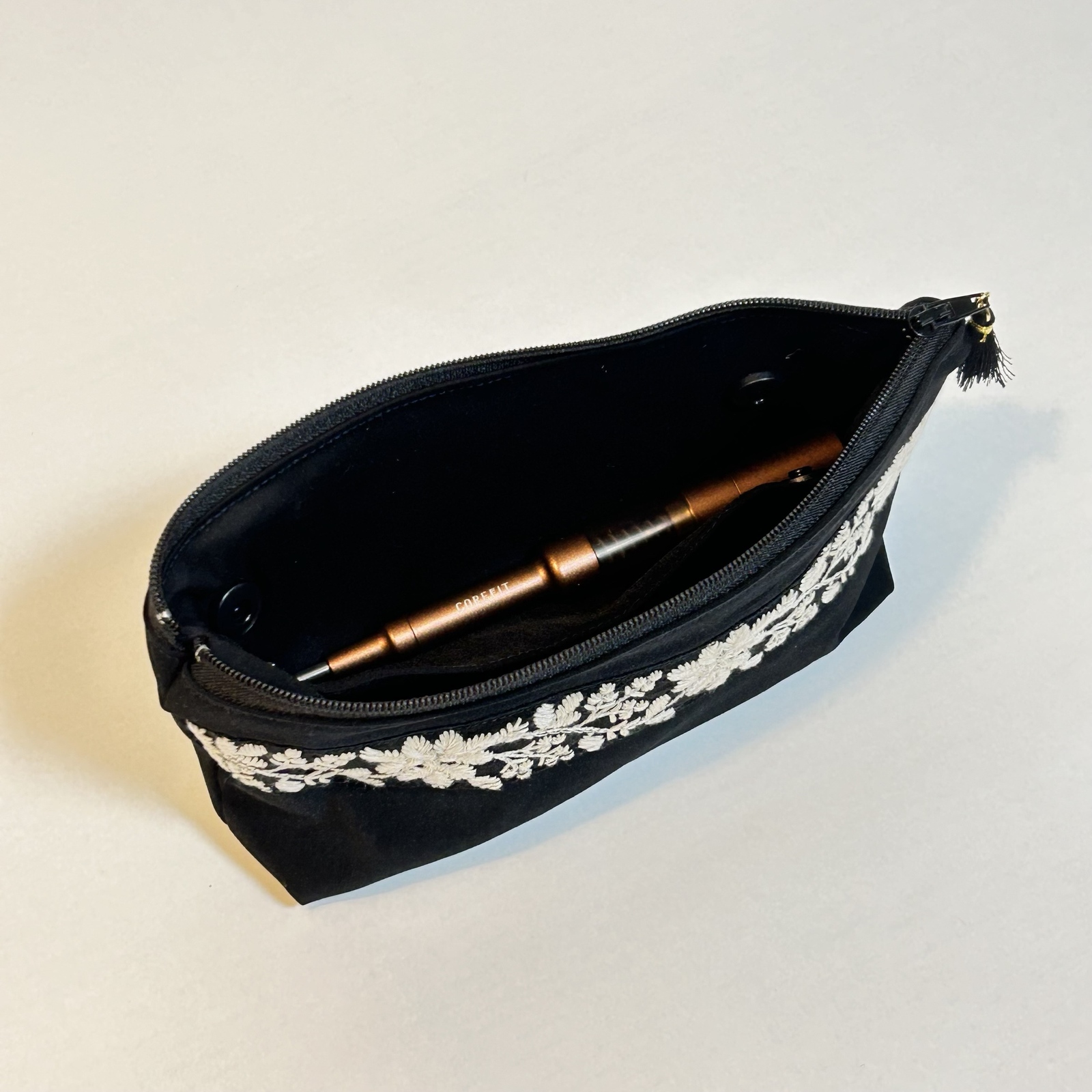 フェイスポインターが持ち運べるポーチ - f. | minne byGMOペパボ 国内