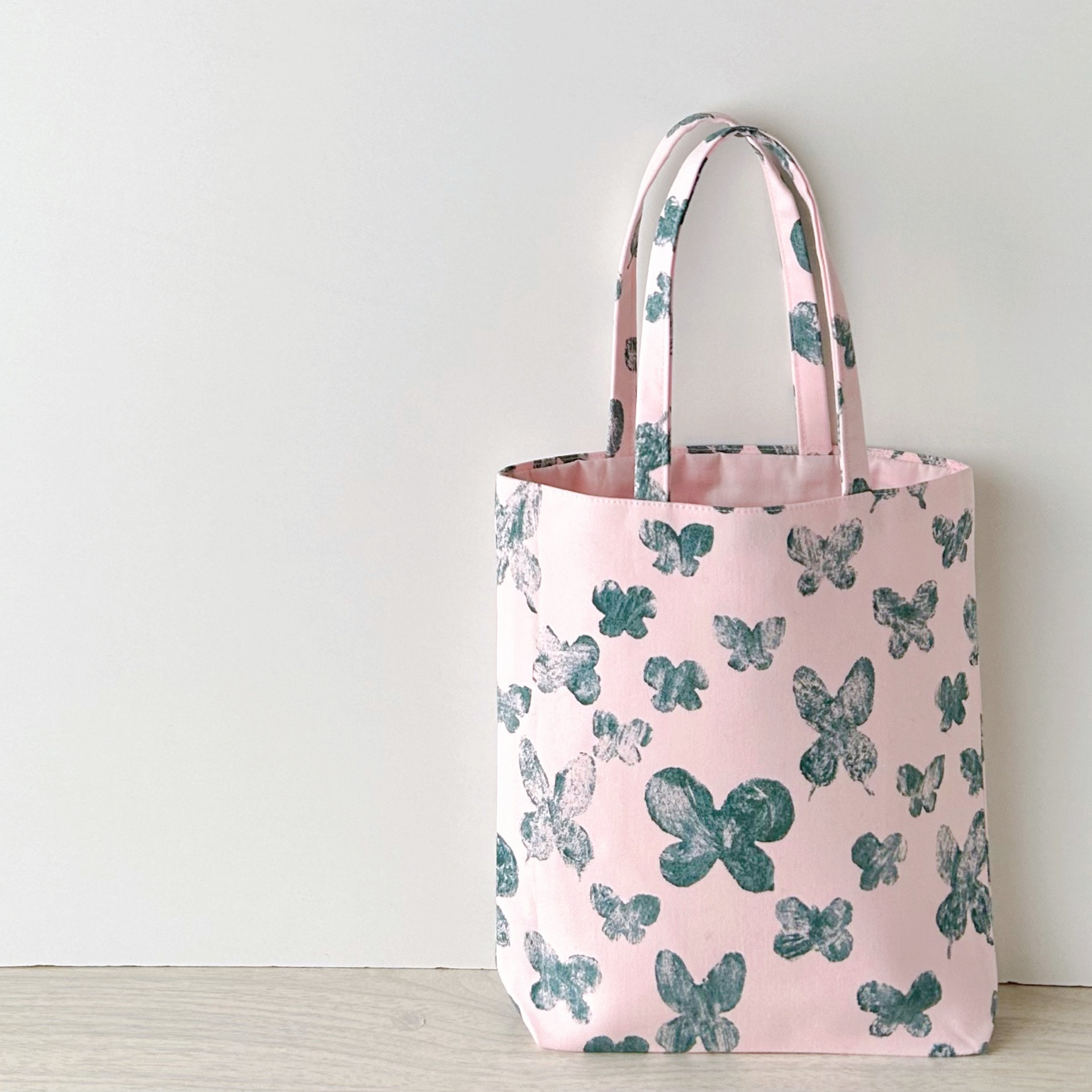 アップル17です！ミナペルホネン大きめトートバッグハンドメイド