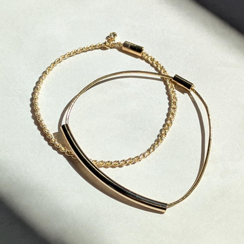 ゴムで製作☆】2つセットのシンプルなゴールドのブレスレット - sassa