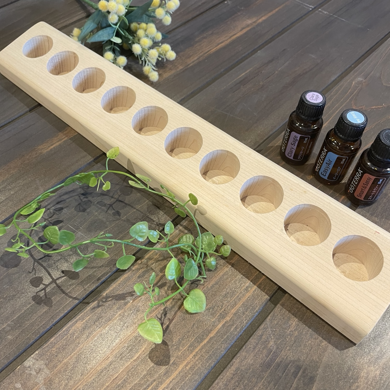 値下げしました！在庫限り！doTERRAアロマタッチ用ラック（8本用