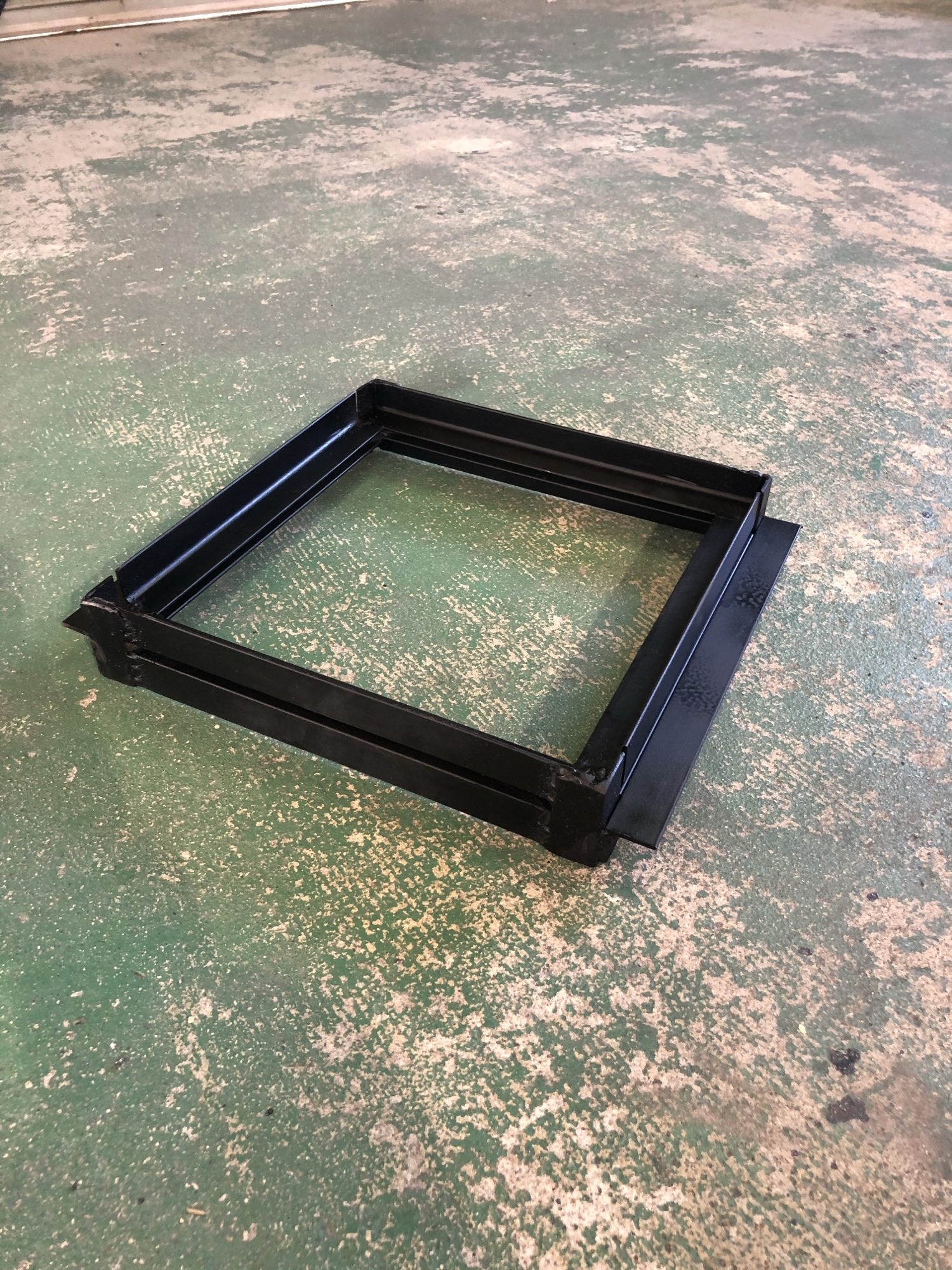 日本蜜蜂 重箱用 巣箱台 29cm用 - MAMESHIBA48'S GALLERY | minne