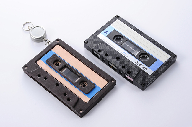 リアルサイズ☆カセットテープモチーフ カードホルダー ブルー（本革製