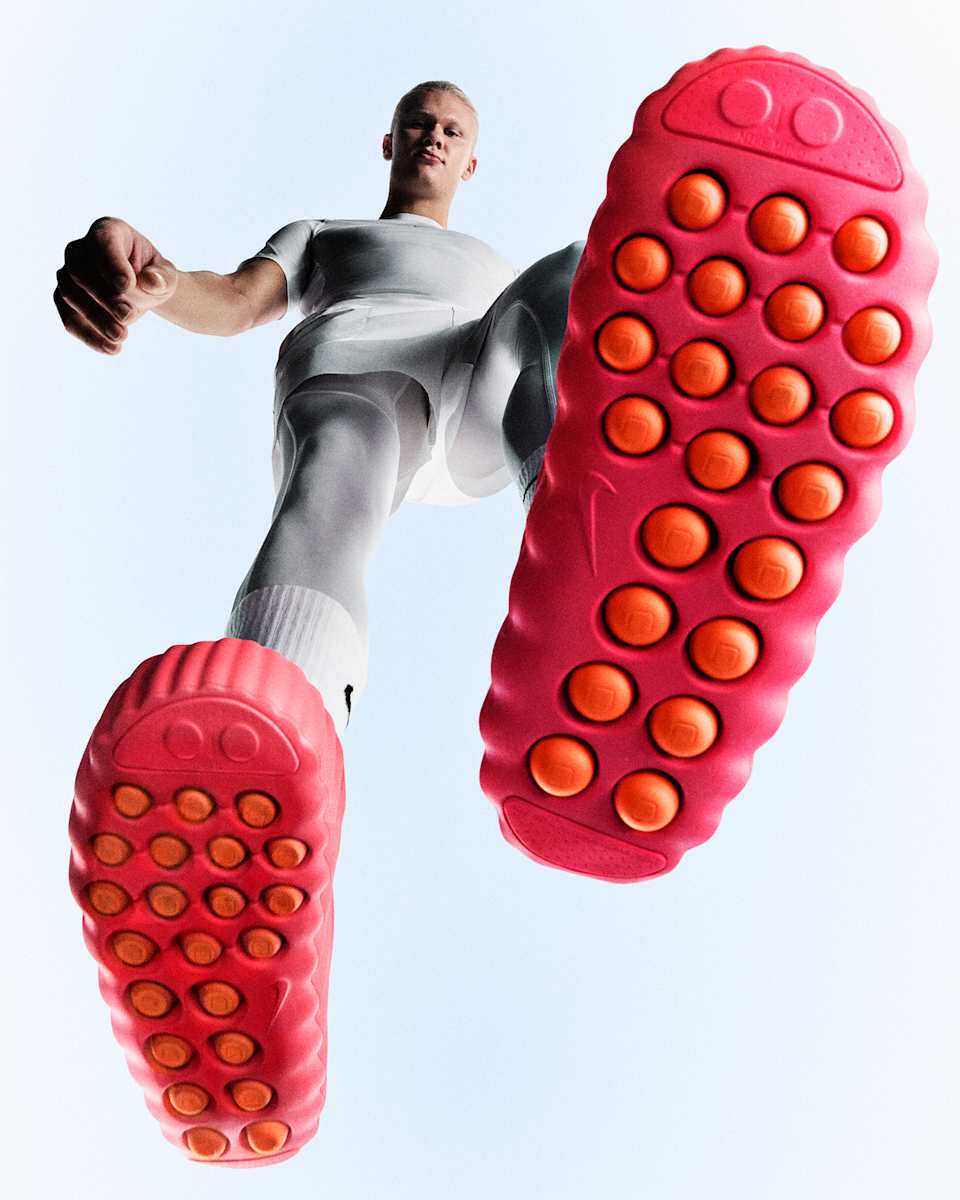 Nike Mind 001 Men's Pregame Mules. Nike ID