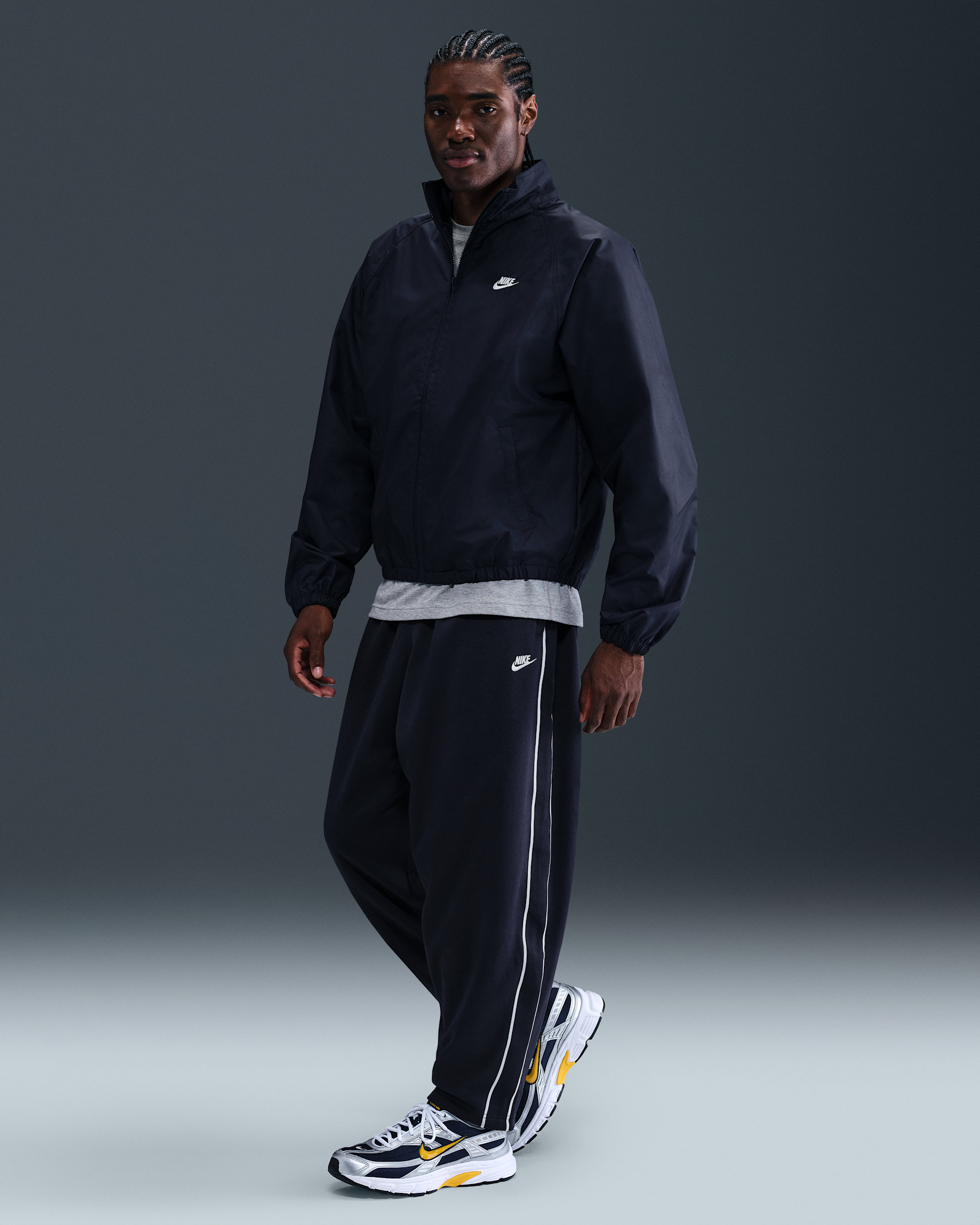 Nike Sportswear Club Men's Oversized Knit Tracksuit Bottoms. Nike SI