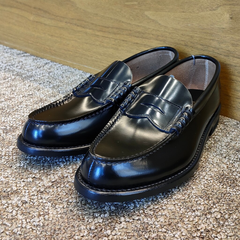 比較】王道か、新定番か。コインローファー編 | 靴のリーガル