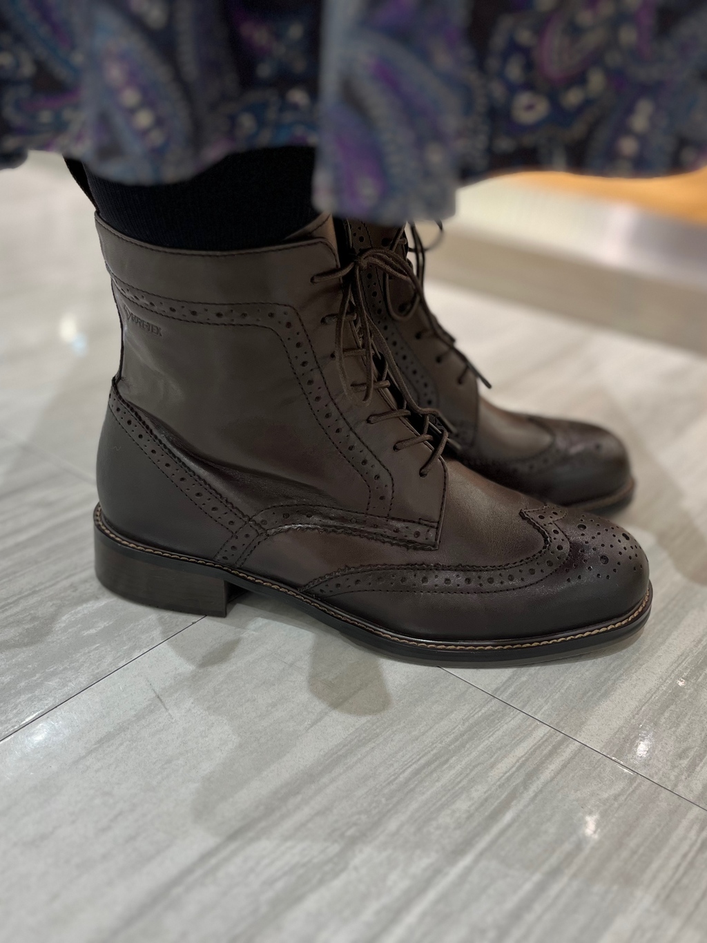 GORE-TEX ファブリクス搭載のメダリオンレースアップブーツ✨ | 靴の