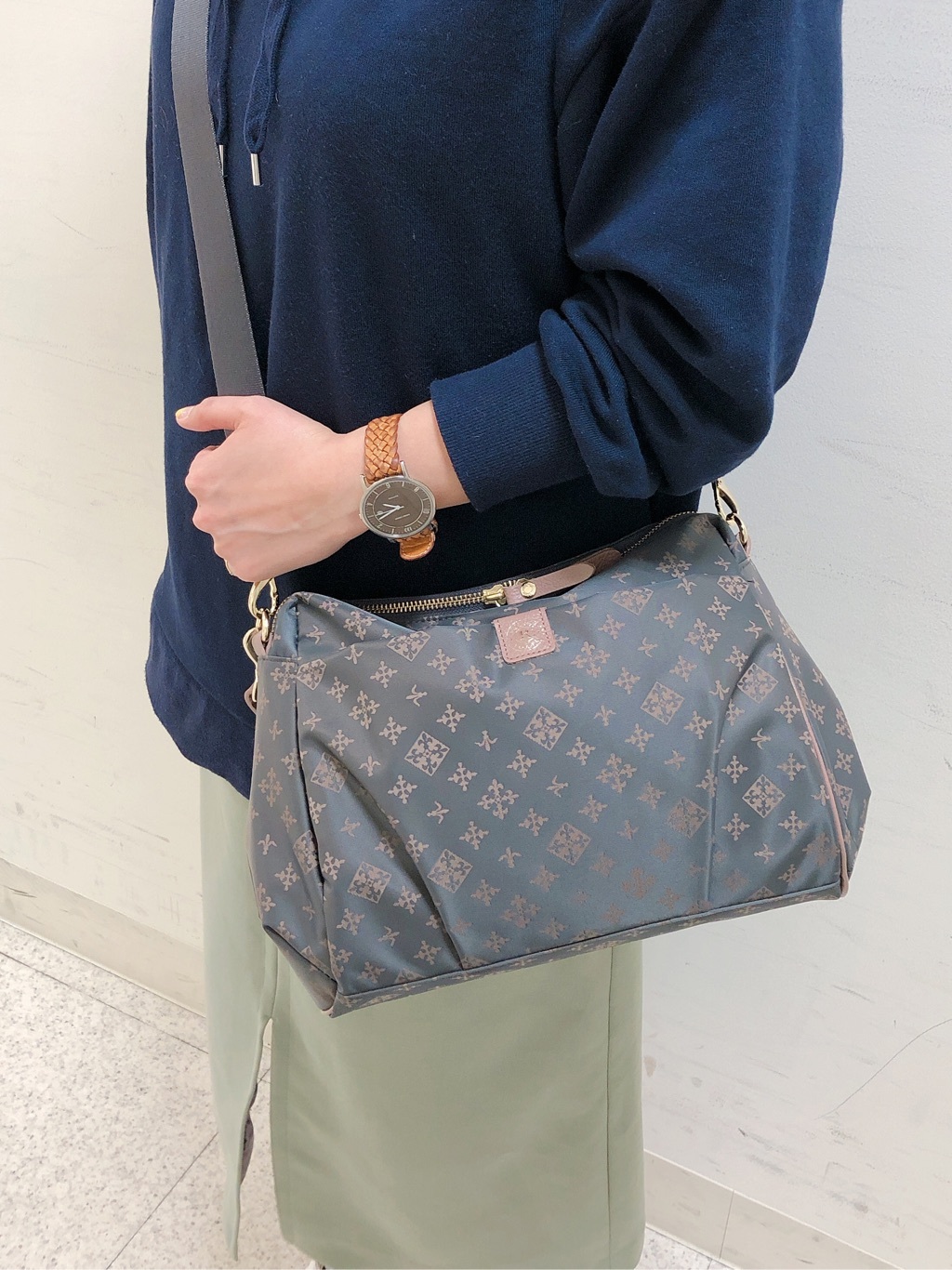 大人気ショルダーバッグに待望のグレーピンク登場♡ - russet(ラシット