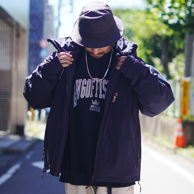 ネイビーが映える”ARKnets限定”のAbu Garcia(アブガルシア) / スタッフ