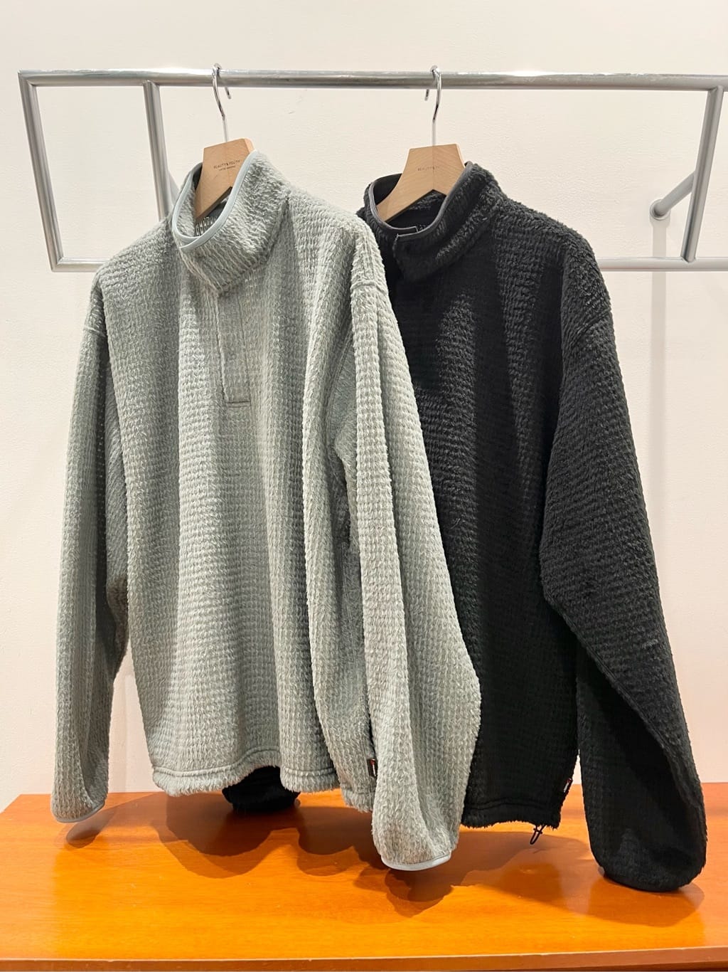 koti BEAUTY&YOUTH ポーラテックアルファダイレクトプルオーバー koti