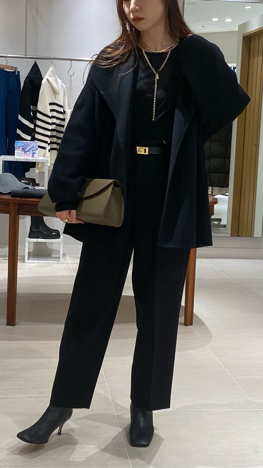 軽い着心地が魅力のリバーショートコート - GALLARDAGALANTE(ガリャル