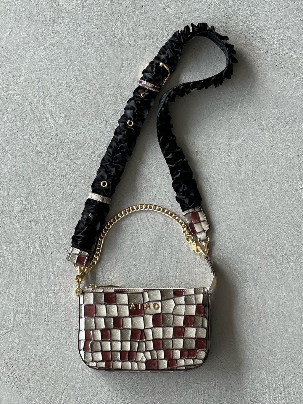 2個持ちにもオススメ♪レトロなマイクロバッグ『アメリ』 - コケッコー