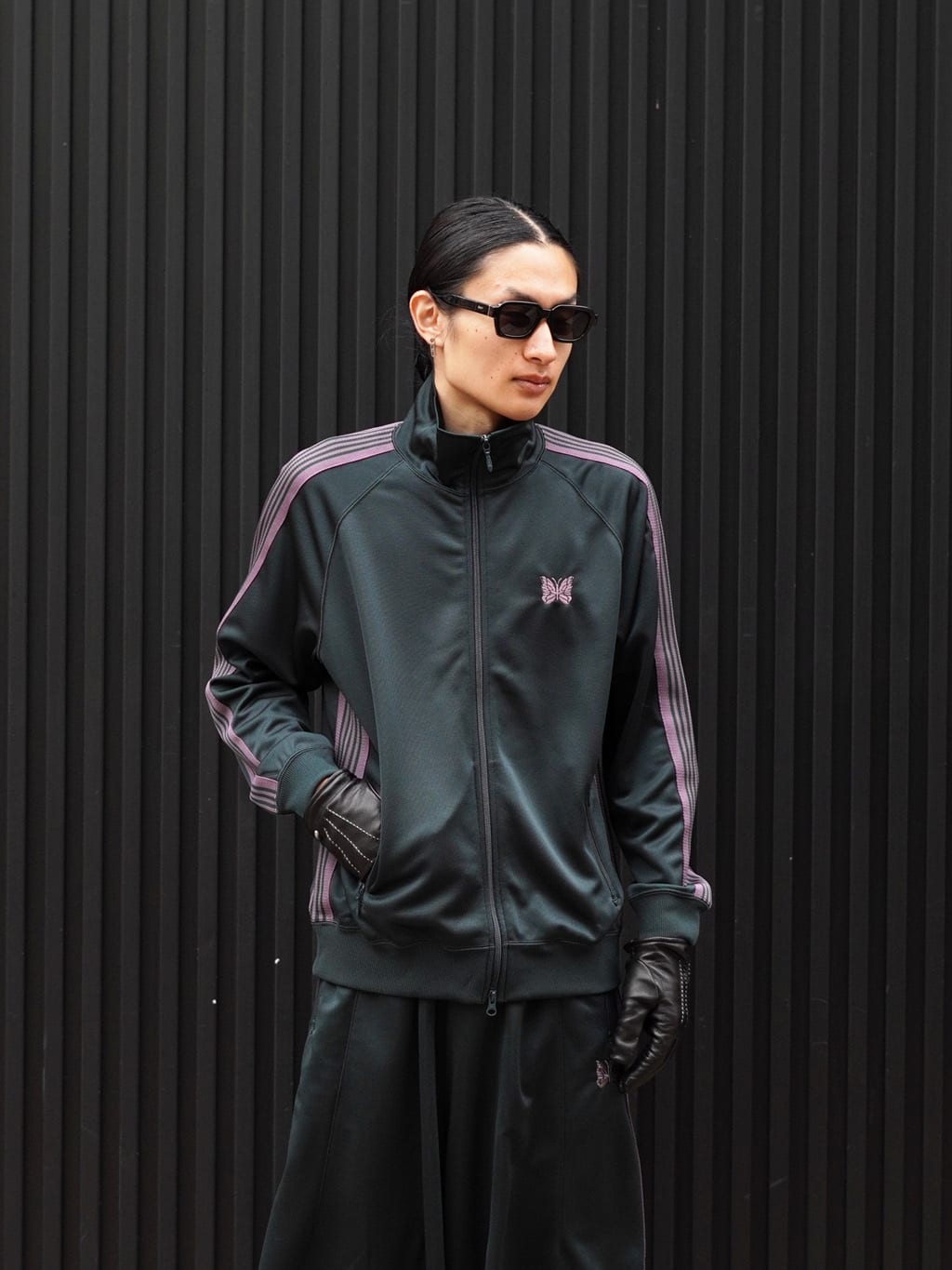 NEEDLESの代表作！トラックジャケット＆パンツでセットアップ