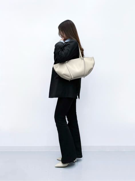 Calla カルラ トートバッグ - オーツ | CHARLES & KEITH (チャールズ