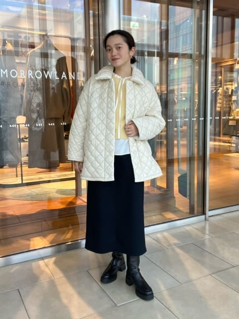 クリスタルコットン ギャザーVネックブラウス｜トゥモローランド 公式通販