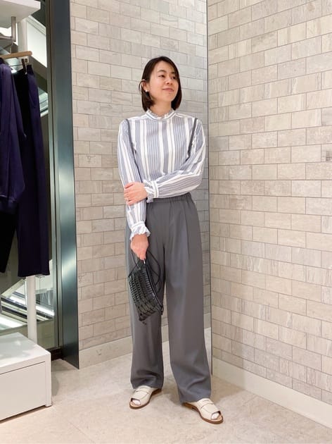 コットン カットオフフリルブラウス｜トゥモローランド 公式通販