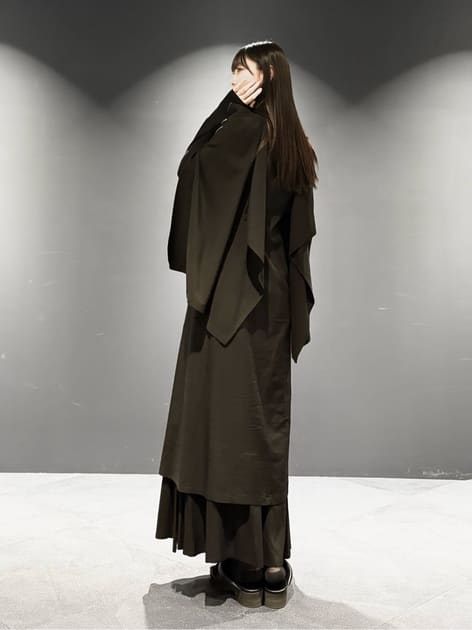 Cu/W HIGH TWISTED GABARDINE BOX SILHOUETTE COAT(XS Black): Vintage