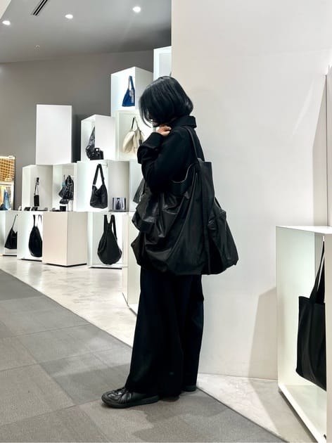 Unevenness tote(Leather)(FREE SIZE Black): discord Yohji Yamamoto