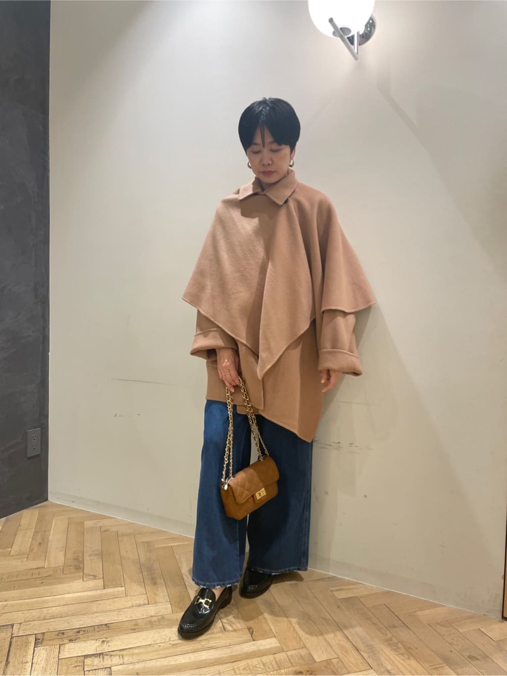 スタッフコーディネート】ストール付きリバーコート｜madoka｜CADUNE