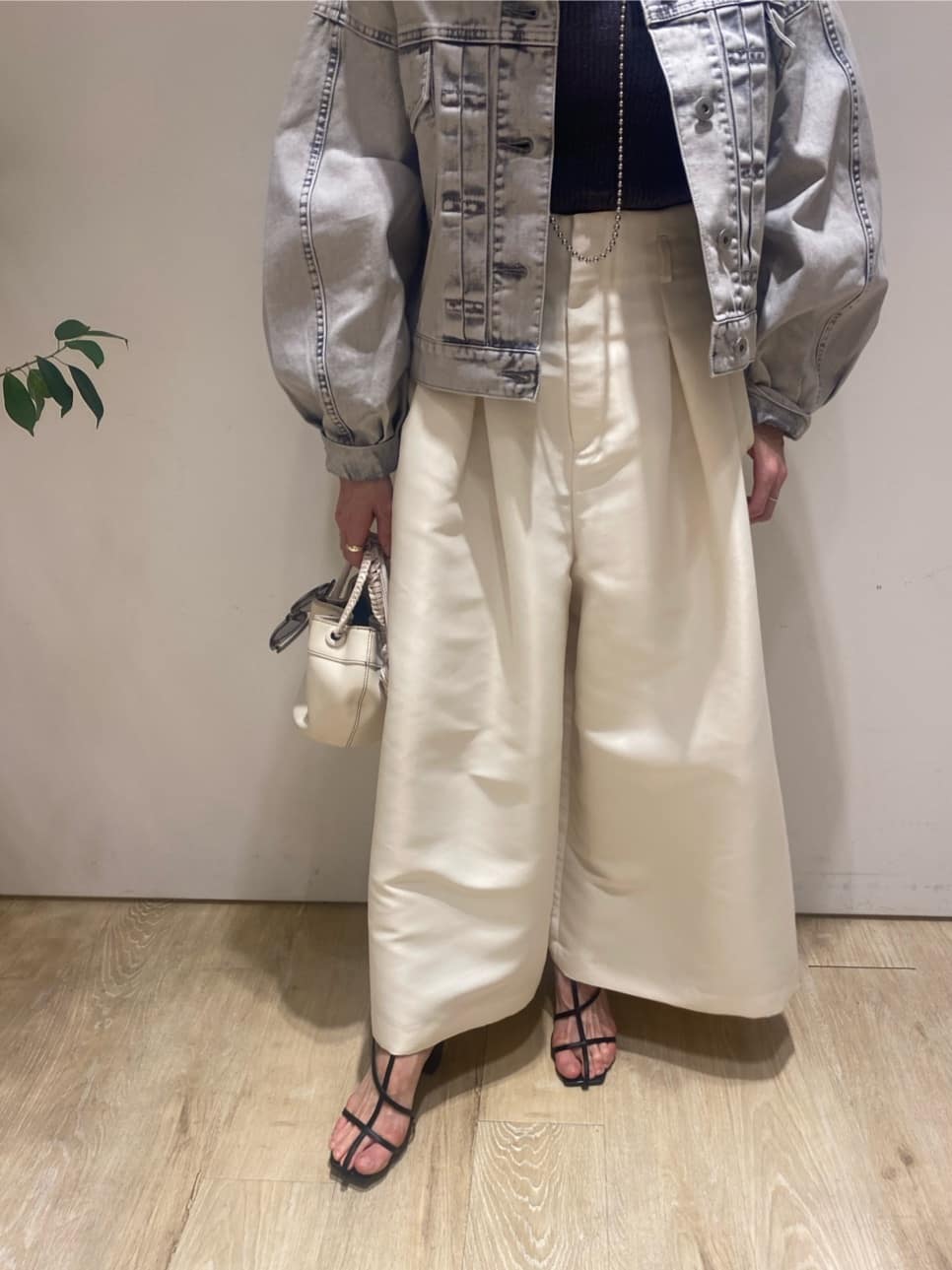 スタッフコーディネート】ドレスパンツ｜eri｜Arpege story｜【公式