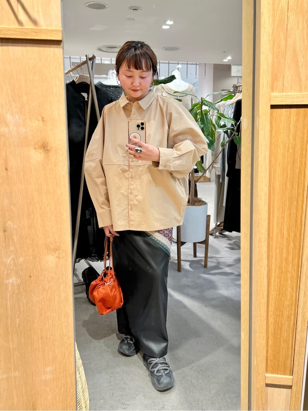 SHENERY(シーナリー)ルミネ池袋店のMURATA のスタッフコーディネート