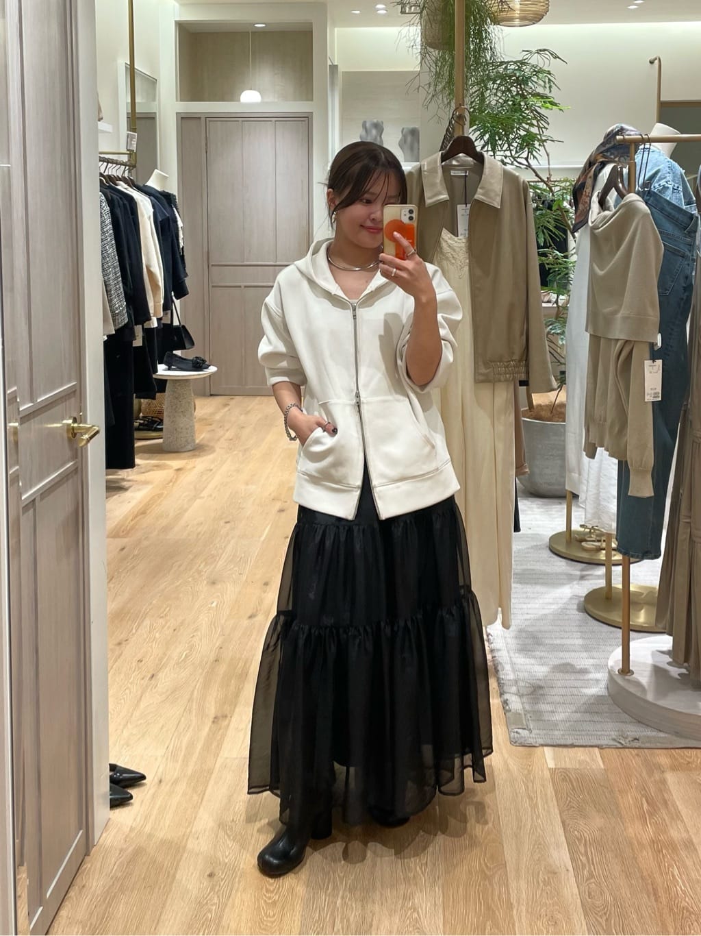 LOUNGEDRESS(ラウンジドレス)ルクア大阪店のYAMANAKAのスタッフ