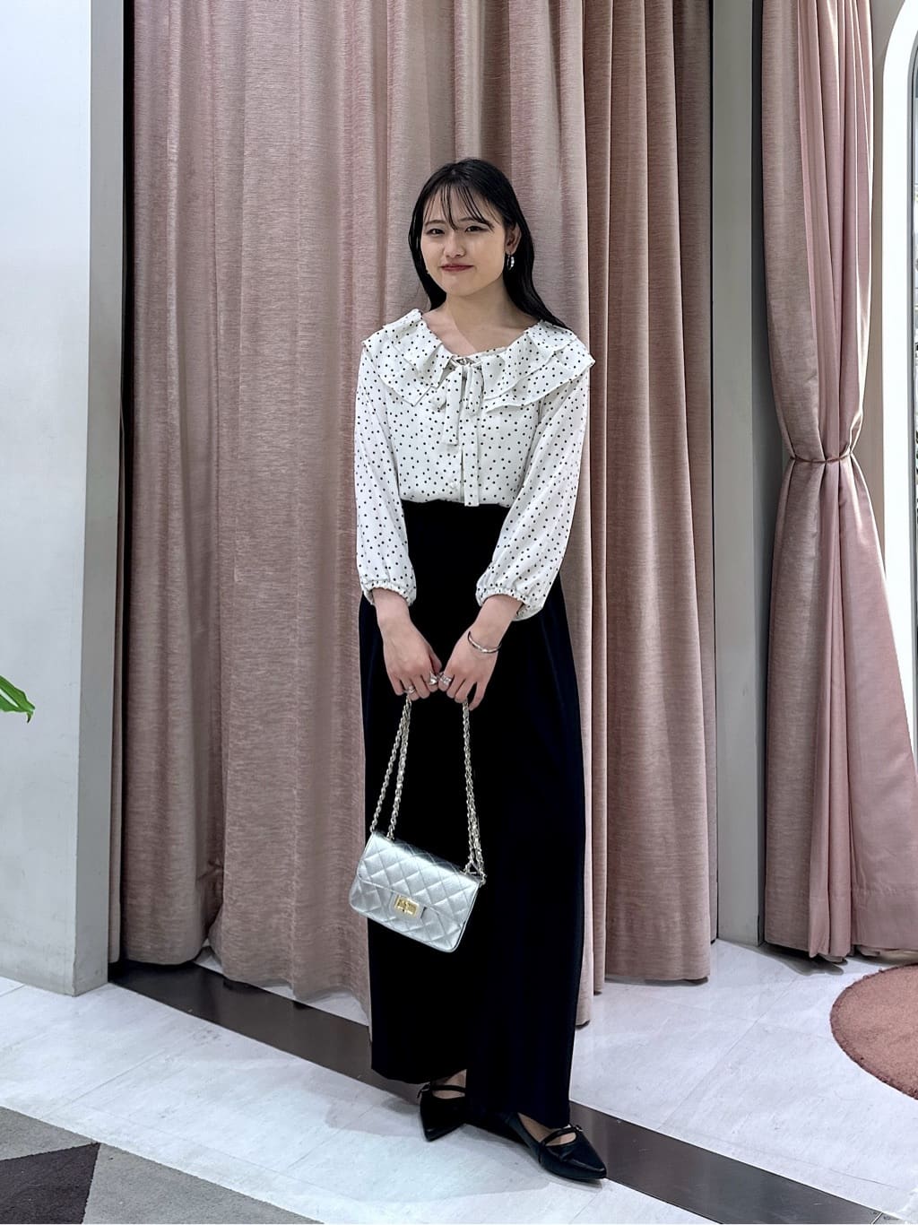 ギャザーフリルリボンドットブラウス | La boutique BonBon(ラブ