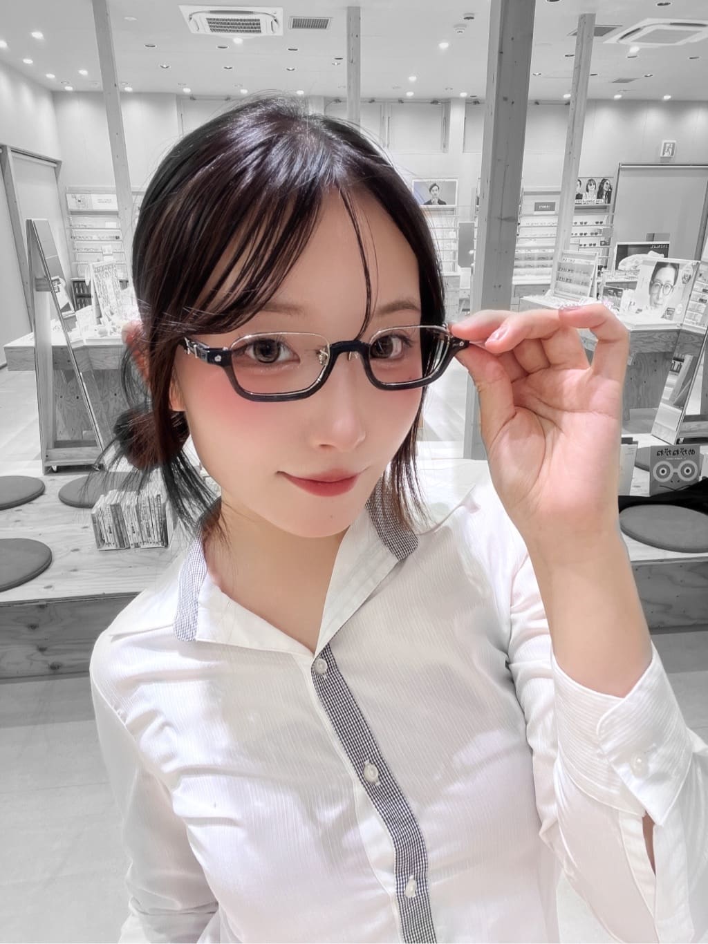 みーぽんのJINS×チェンソーマン レゼモデルのコーディネート詳細（MRF