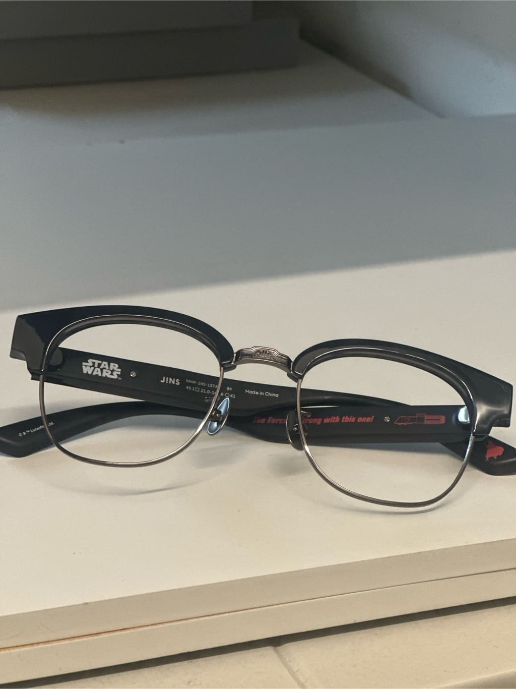 東のSTAR WARSデザイン/ダース・ベイダーモデルのコーディネート詳細