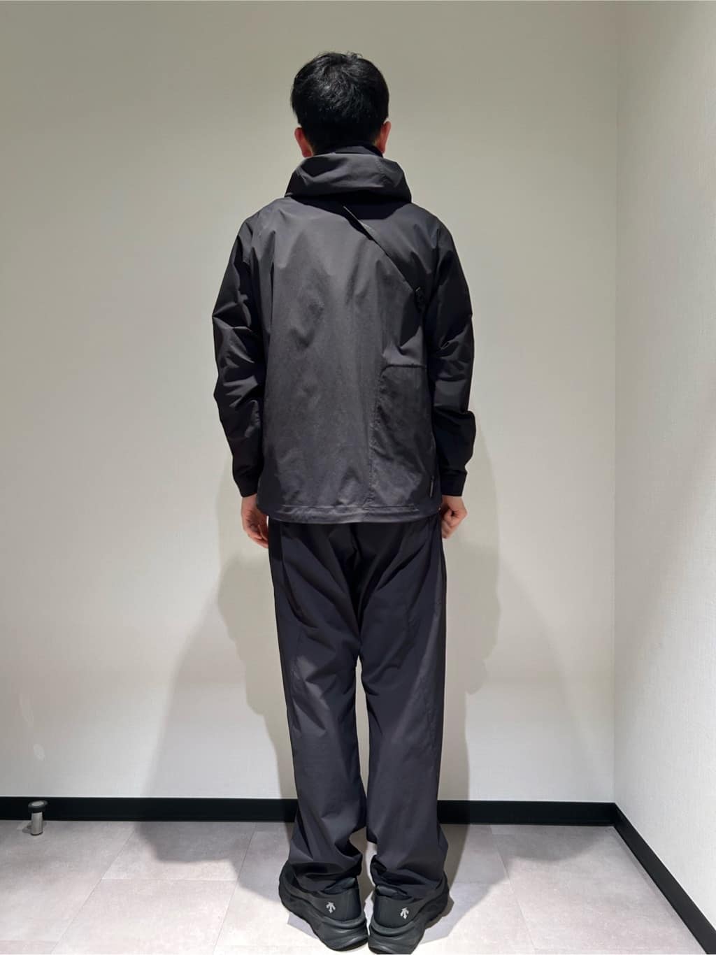 DESCENTE サッポロファクトリー NISHIGUCHIのコーディネート(48679009