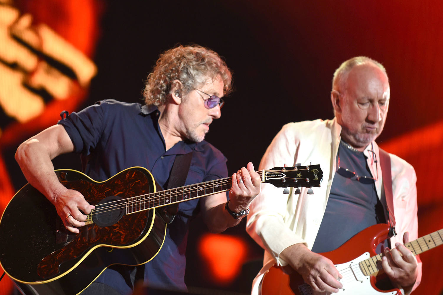 The Who, Glastonbury 2015 review: greatest hits send crowds home