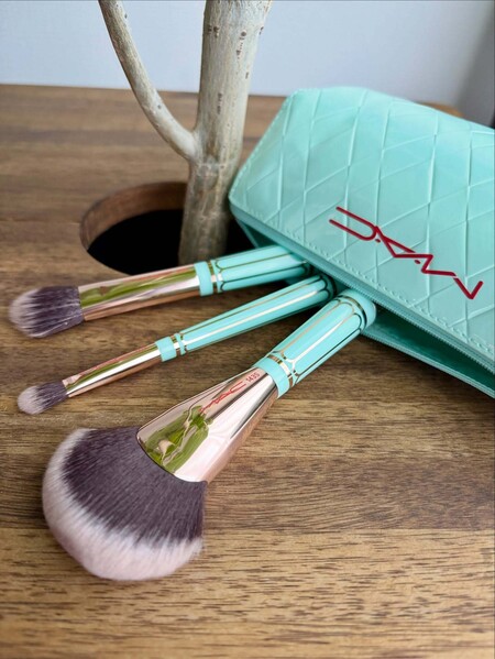 204 ラッシュ ブラシ | マック MAC Cosmetics 公式オンラインショップ