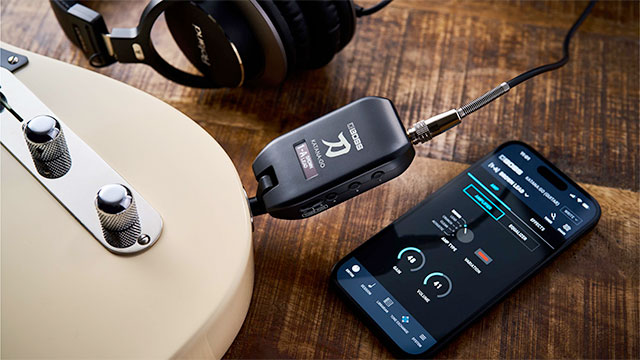 BOSS - KATANA:GO | Personal Headphone Guitar Amplifier