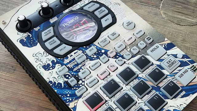 Roland - SP-404MKII | Creative Sampler and Effector