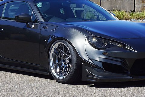 TOYOTA 86(ZN6 前期後期) & SUBARU BRZ Wide Fender Kit | KRC japan