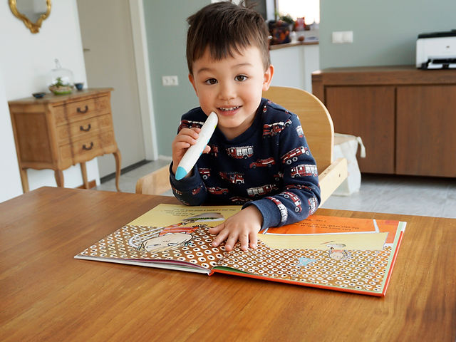 おうち英語 音声ペン | カメレオンリーダー