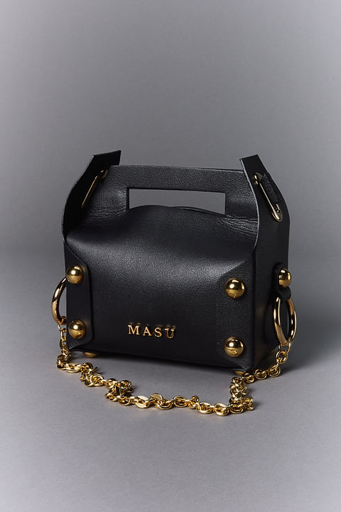 26SS】MASU LEATHER CAKE BAG - BLACK | NOUVERTEmagazine