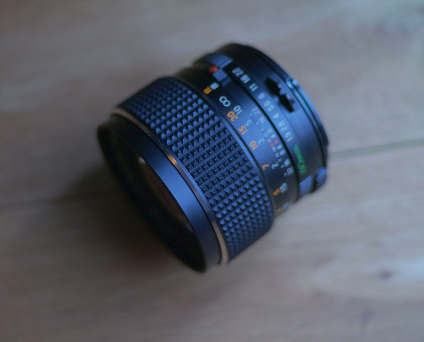 やっぱりこのレンズ。mamiya sekor c 80mm f1.9