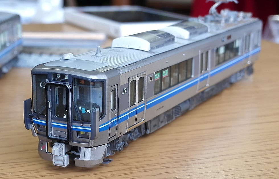 KATO 521系2次車を少し加工(G18+G21)