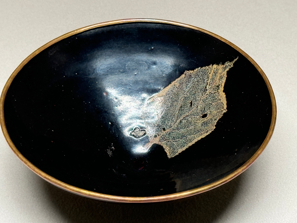 宋代筆記vol.87 前田家的宋代吉州窯木葉天目茶碗：傳世、描銀梅花