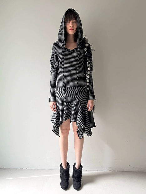 NODRESS / STRIPED KNIT HOODIE DRESS / BLACK&WHITE | THE FOUR-EYED SHOP
