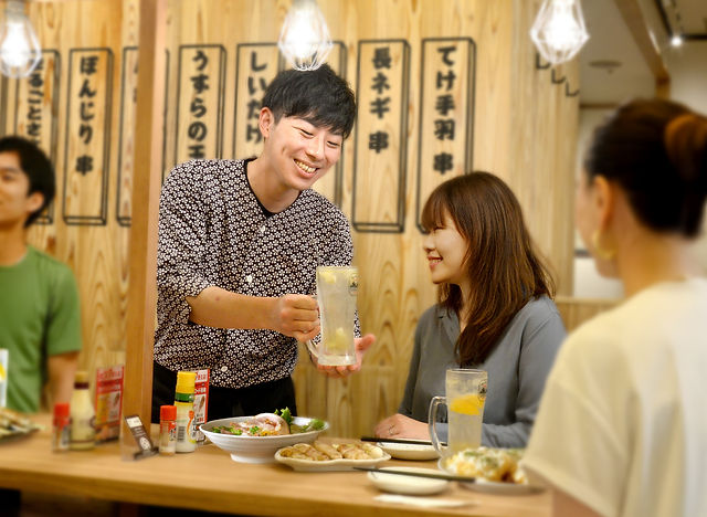てけてけ公式】塩つくねと無敵ハツユッケの酒場｜焼き鳥・もつ焼