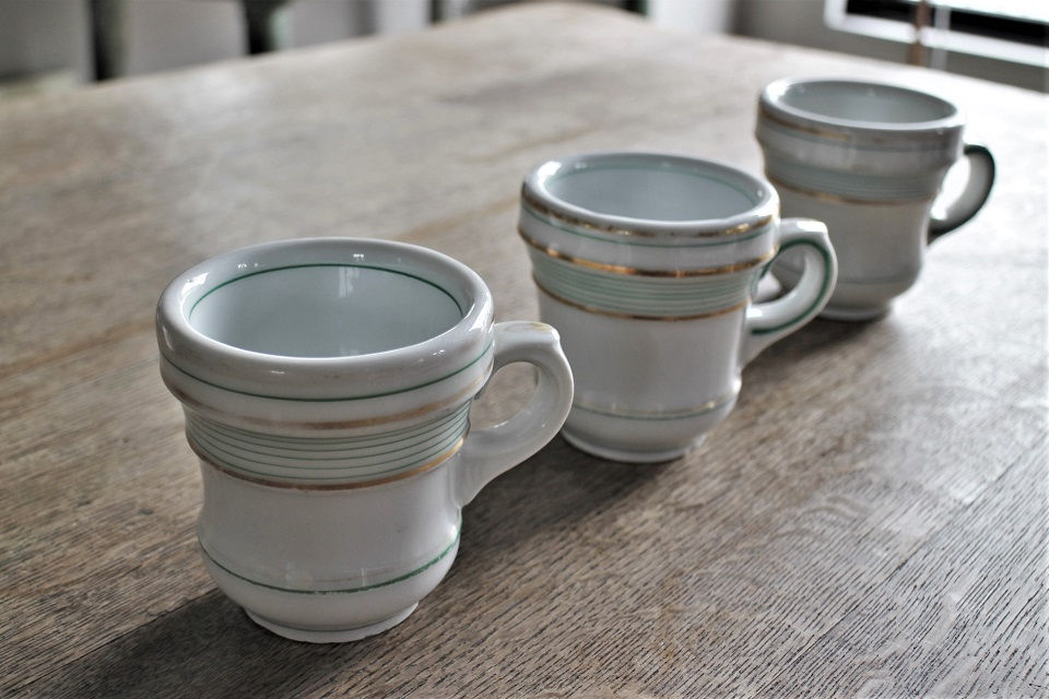 フランスアンティークカップ「ブリュロ」お買得価格になりました