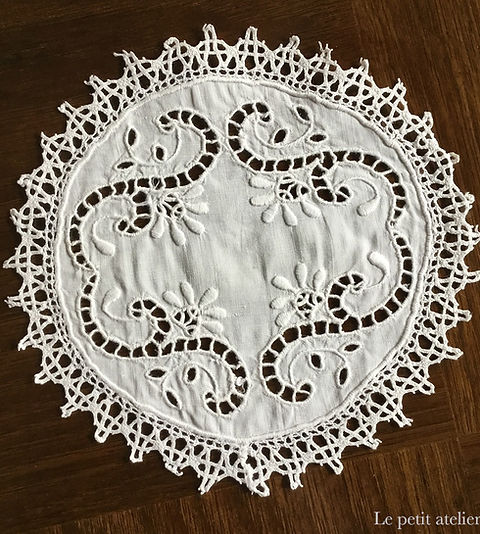 S)(残6/在庫8)フランス アンティーク リネン ドイリー カットワーク 白