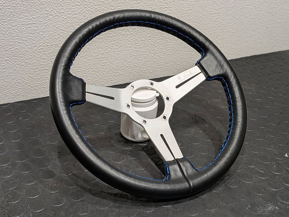 NARDI(ナルディ)/社外ステアリング本革張替え/ステアリング本革張替え