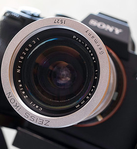 Zeiss Ikon Contaflex Carl Zeiss Pro-Tessar | apertureonepointfour