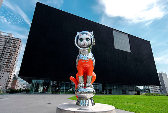 ヤノベケンジ《SHIP'S CAT（シップス・キャット）》ひときわ存在感を