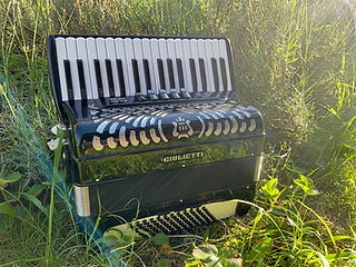 Accordion | アコーディオン弾き おりこ